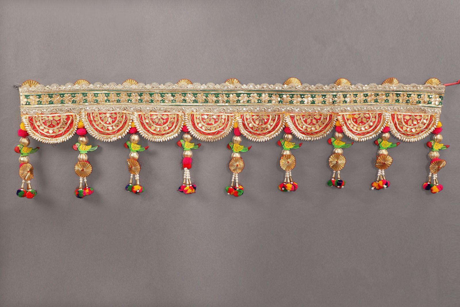 Parrot Charm Festive Toran